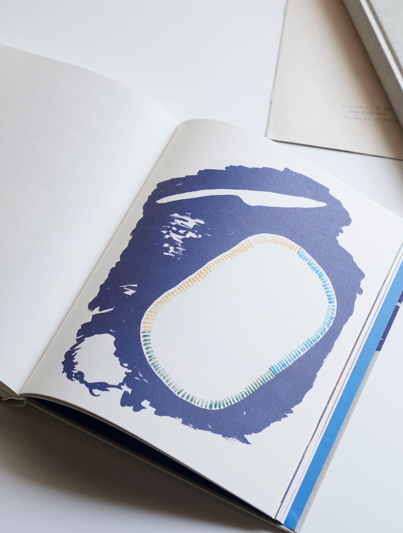 コンセプトブック「A Brief Moment ( ) A Long Tradition」が、