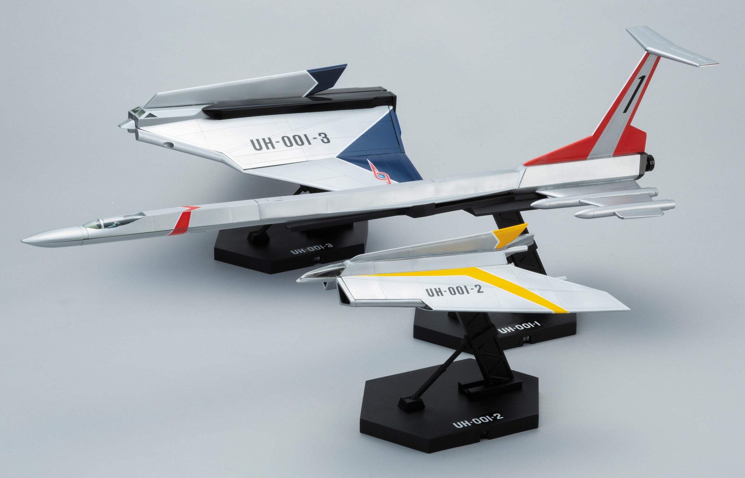 地球を守ったあの銀翼の勇姿が[全長87.5cm]のビッグスケールで