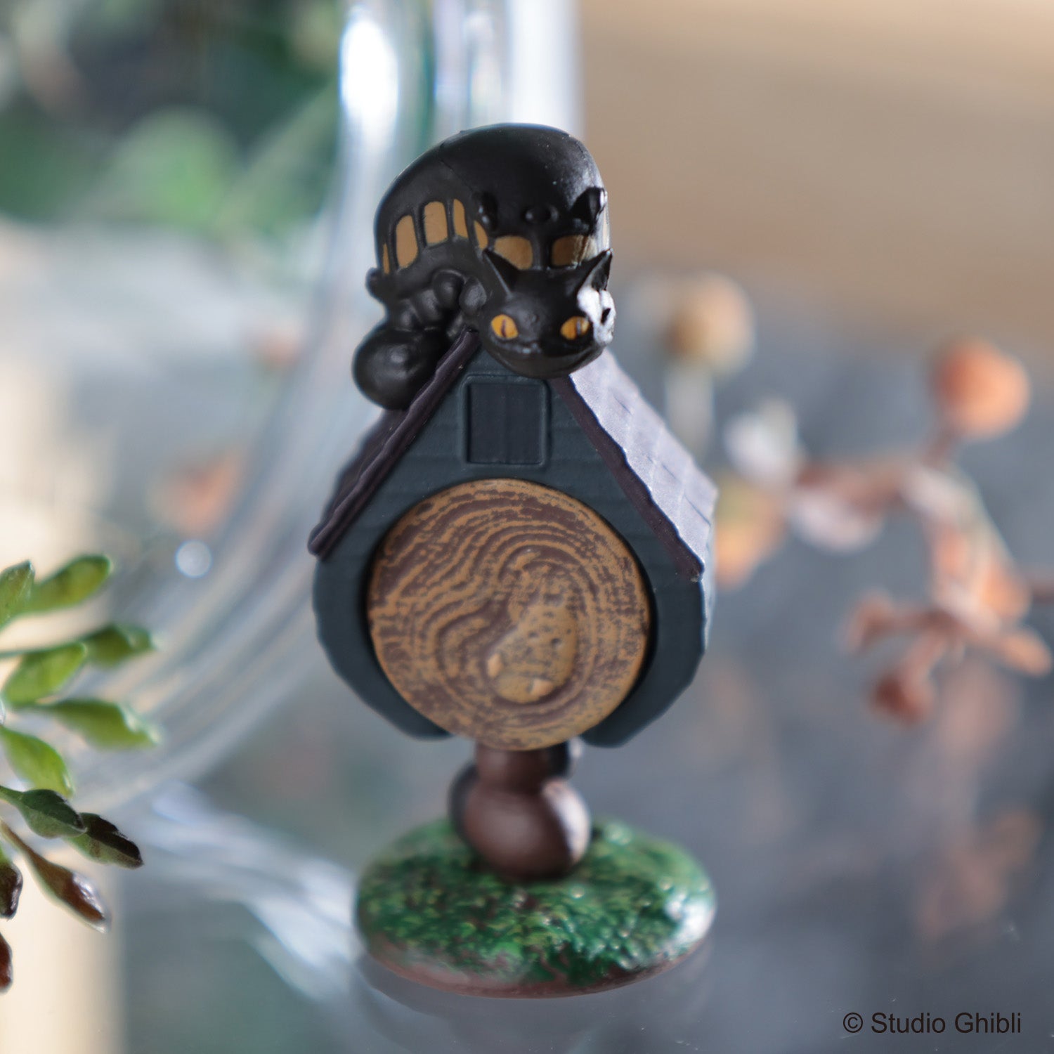 飾れるリング、その名も「KAZARING」シリーズより「となりのトトロ」の