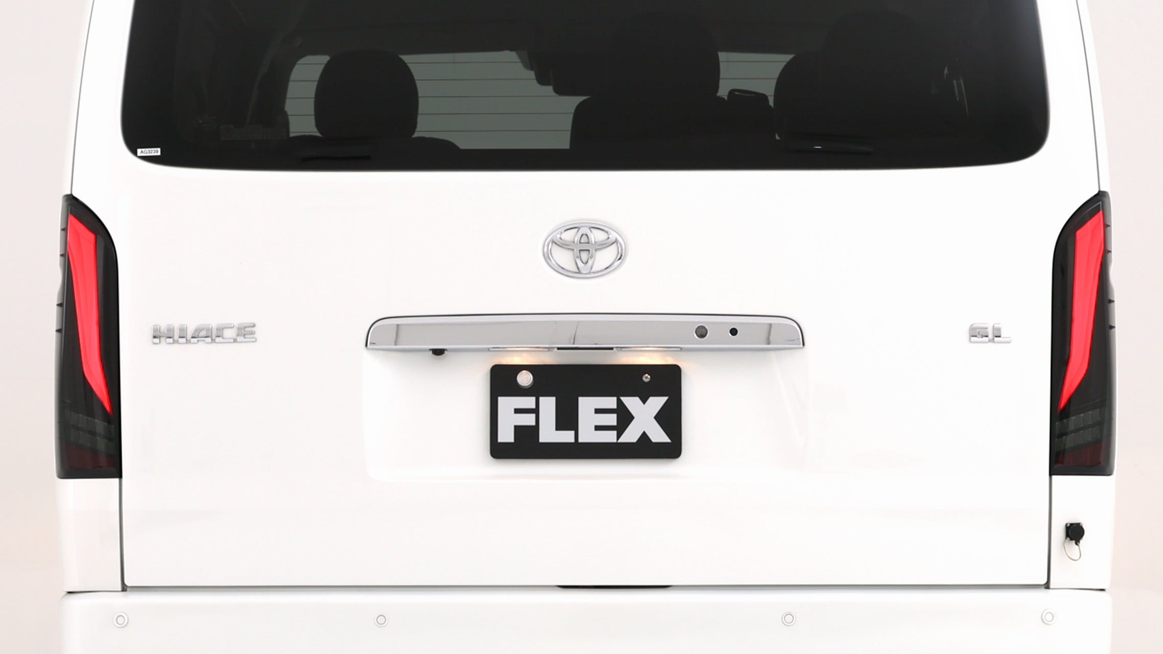 ハイエース専門店を全国展開するFLEX（フレックス）が、新作の