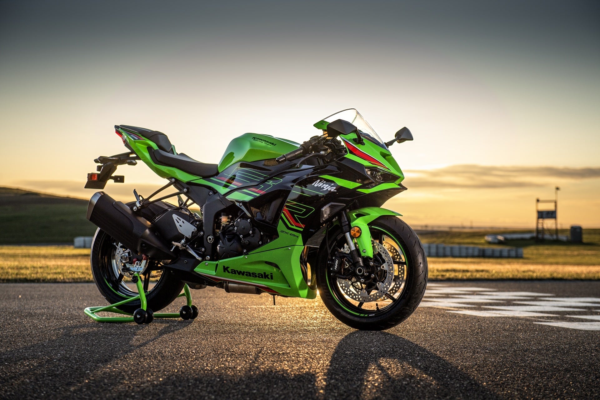 カワサキから「Ninja ZX-6R」シリーズ新発売！ | 株式会社カワサキ