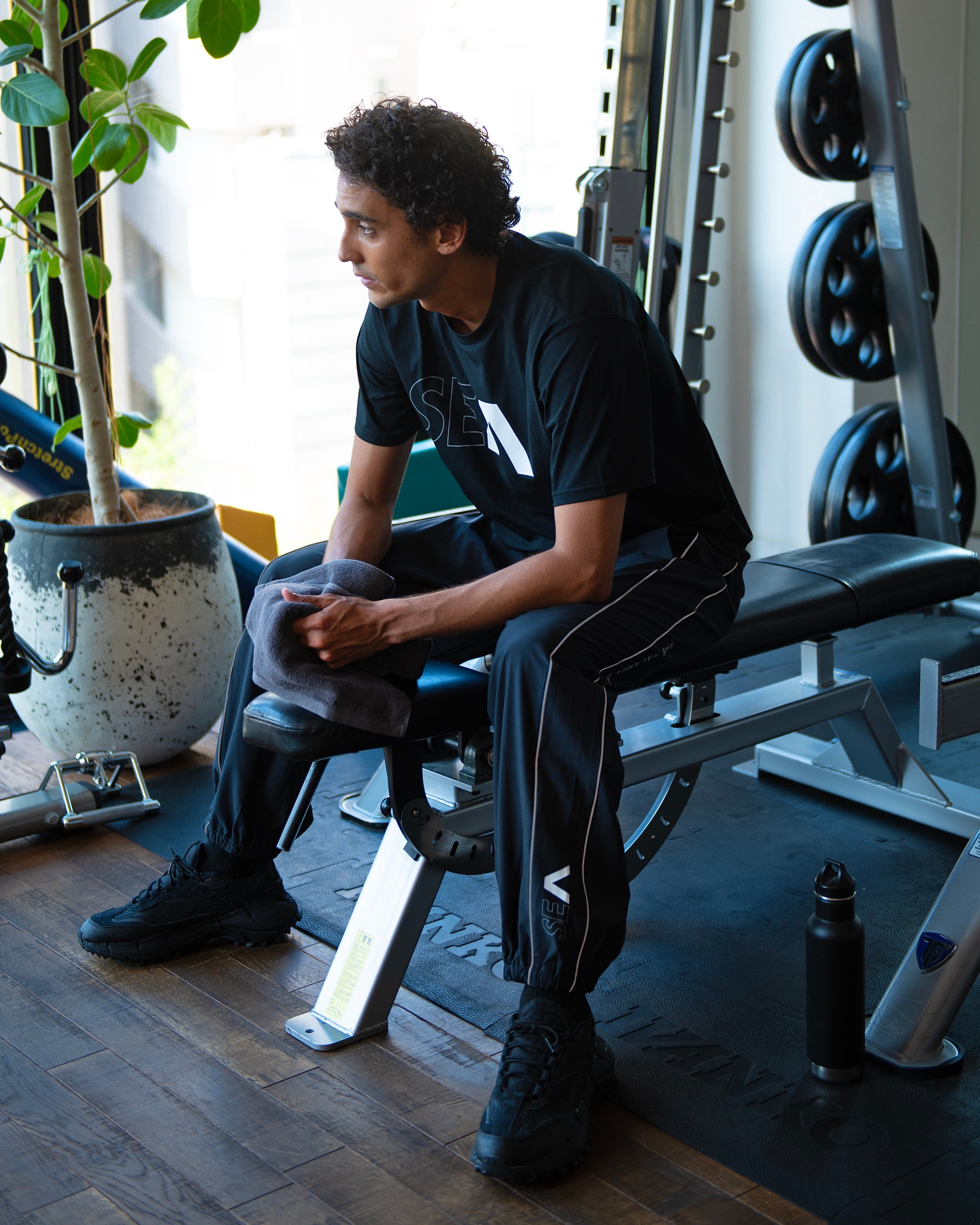 RVCA＞から＜WIND AND SEA＞との初コラボアイテムが登場 9⽉14