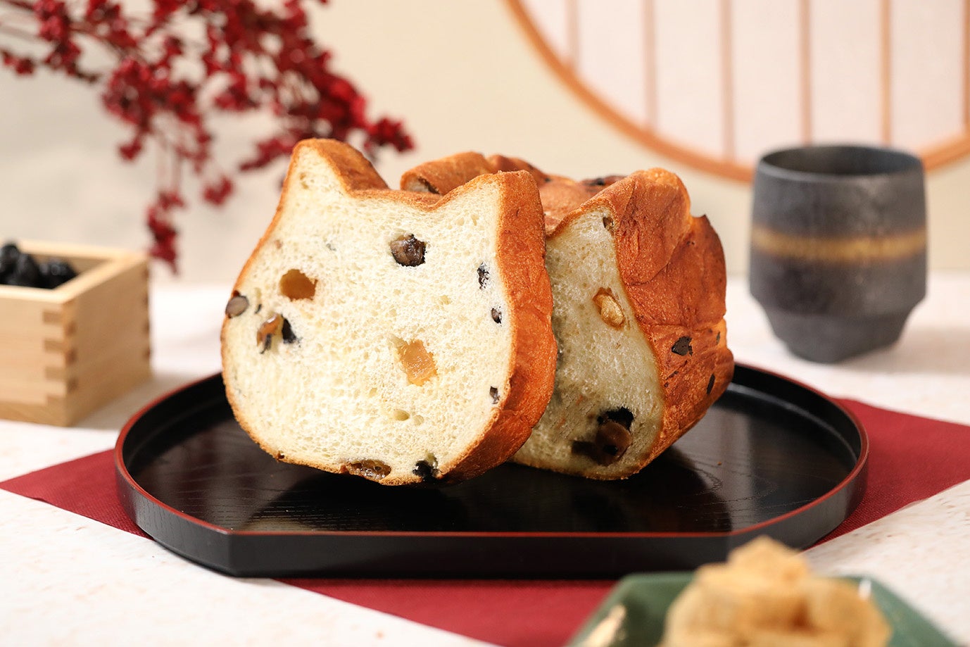 1/1新発売！もちもち好きさん集合！黒豆×わらび餅なねこねこで新年を