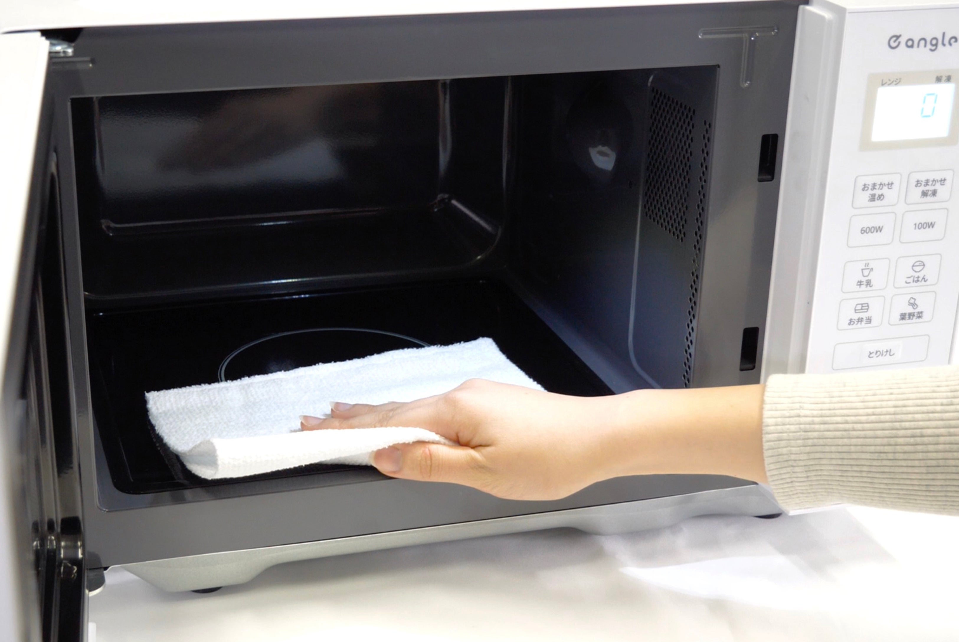 シンプルでちょうどいい、デザインレンジ e angle電子レンジ「ANG-MO