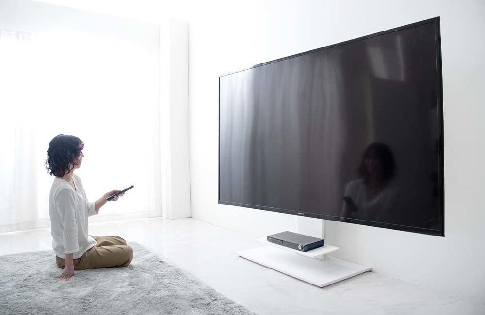 タンスのゲン」 90インチ対応の壁寄せテレビスタンド登場～大型テレビ