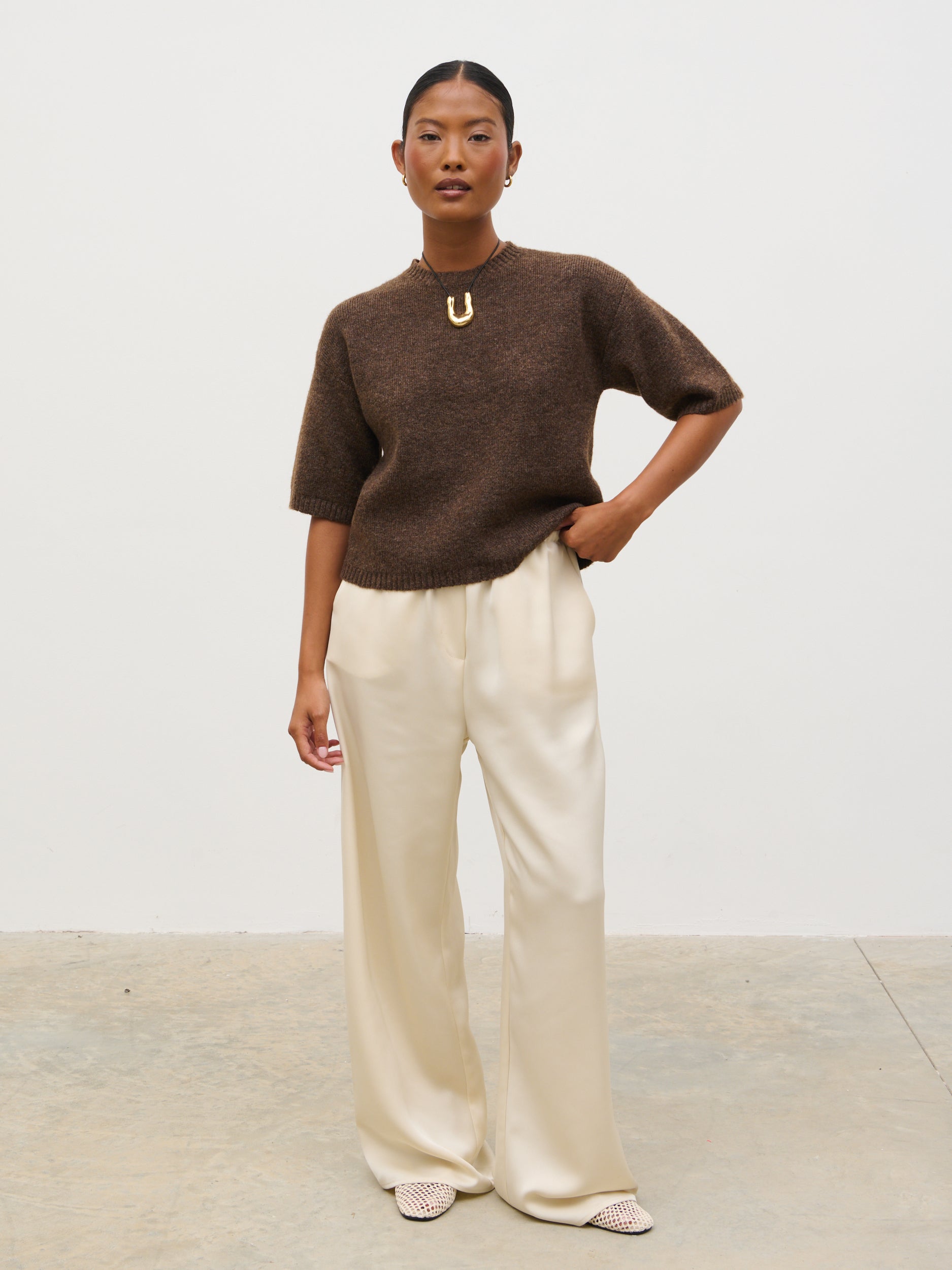 Gisella Short Sleeve Knit Top - Brown – Pretty Lavish