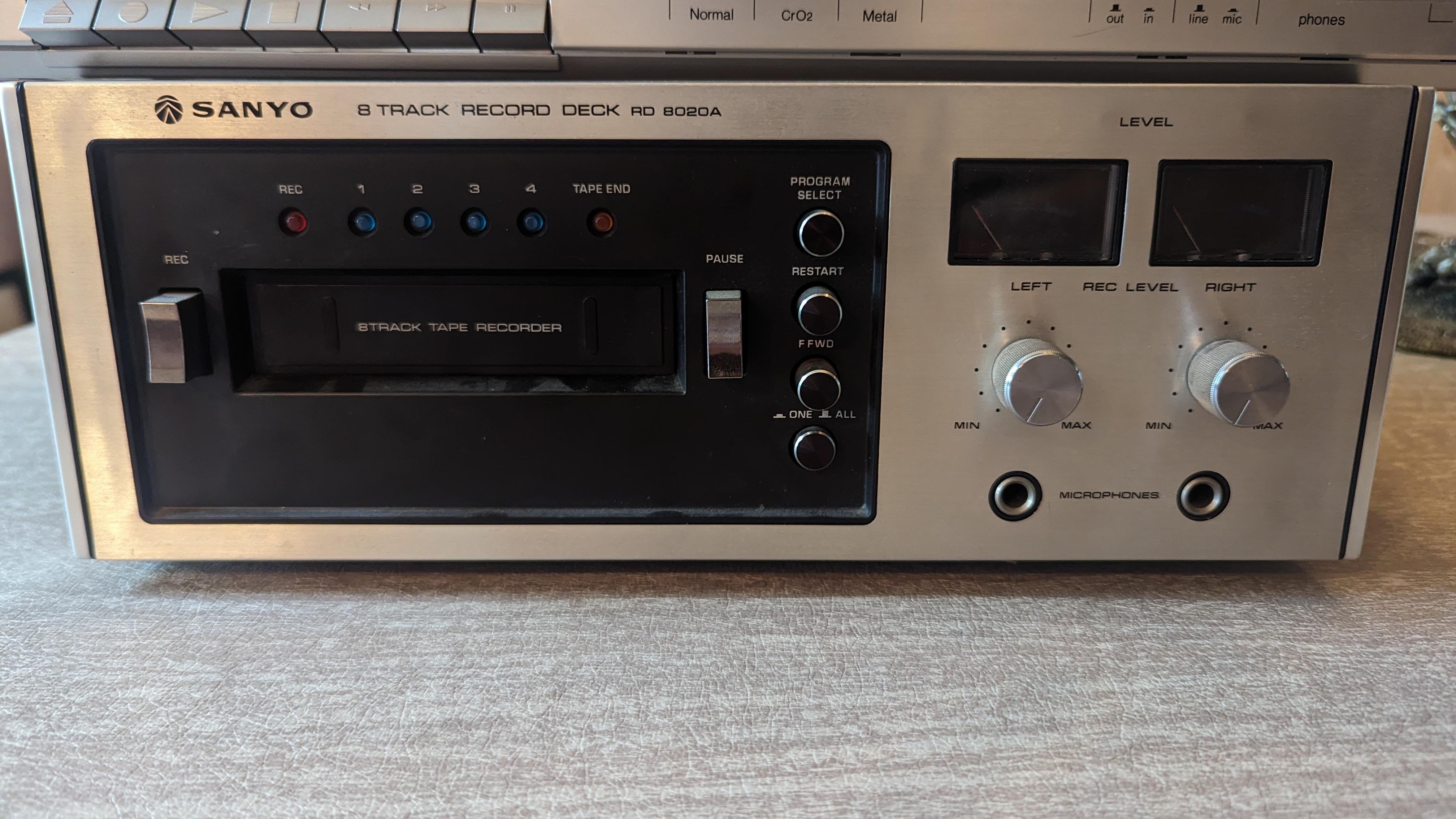 I just bought this perfectly working Sanyo RD 8020A for $5 at a