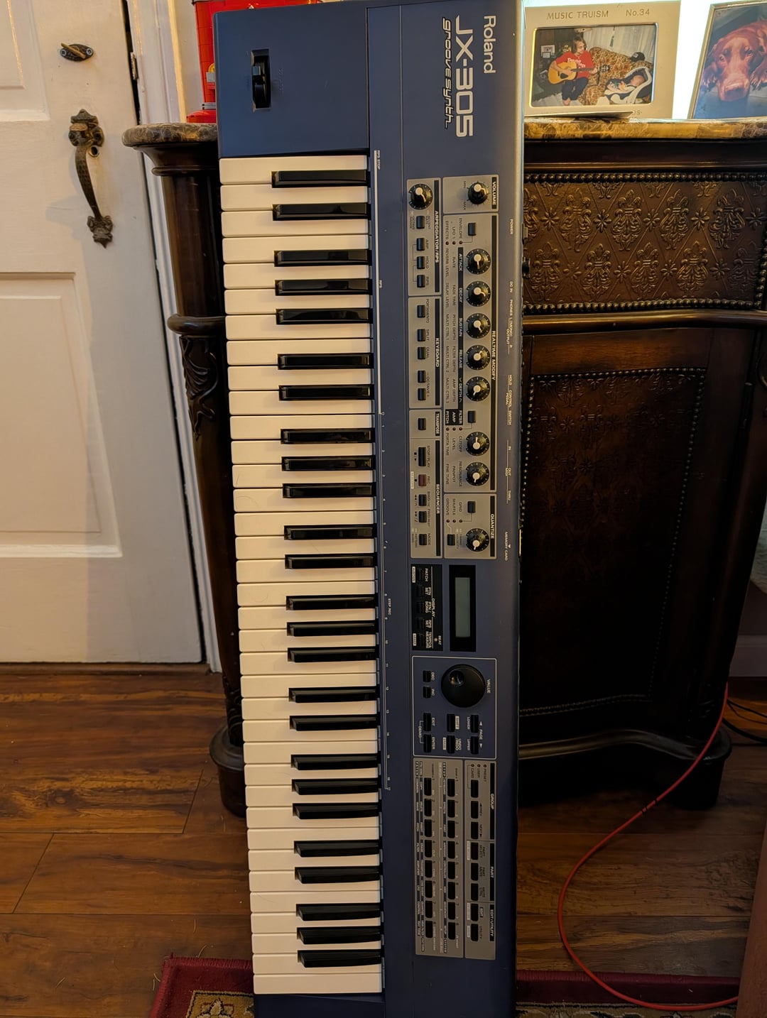 What are people's thoughts on the JX-305? : r/synthesizers