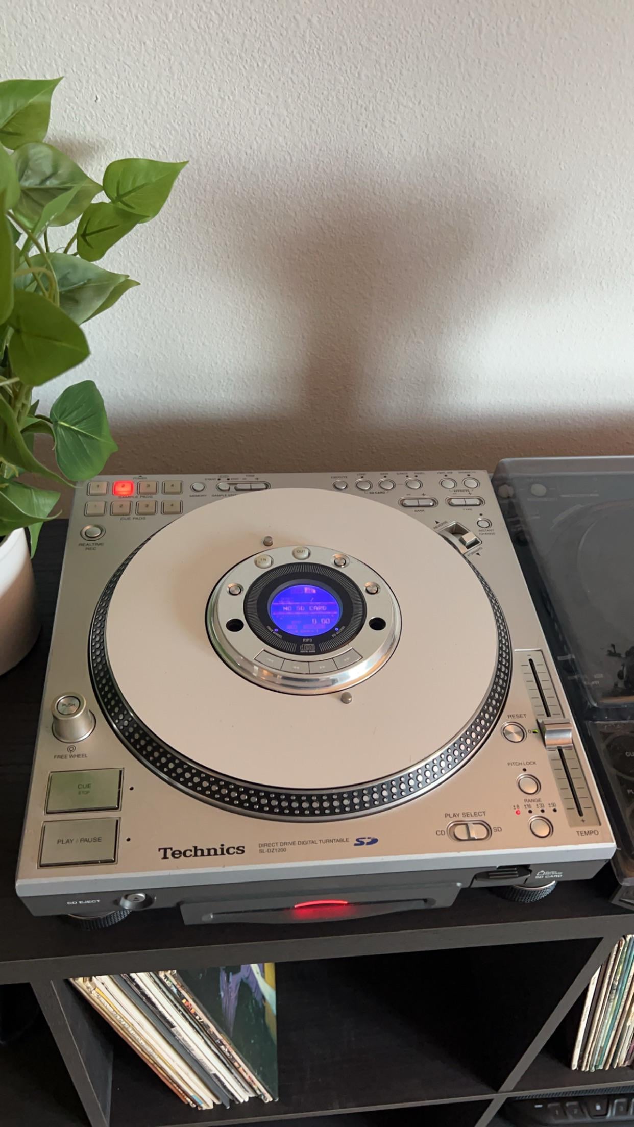 Technics SL-DZ1200 : r/DJs