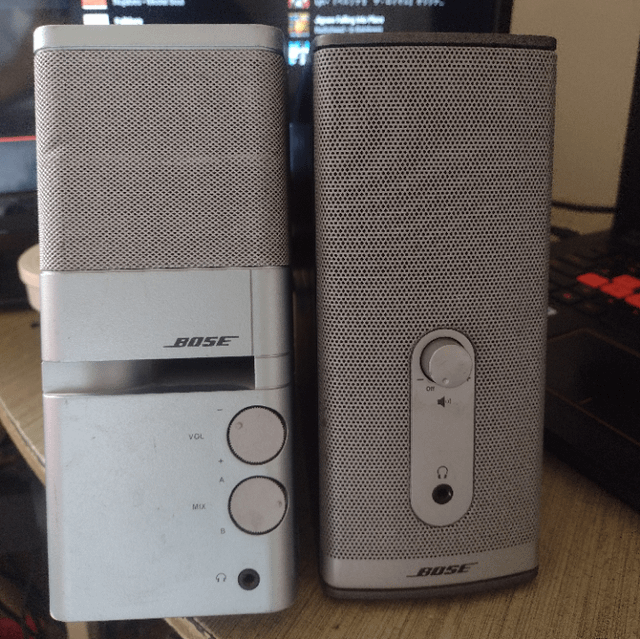 MediaMate vs Companion 2 Series II コンピュータースピーカー