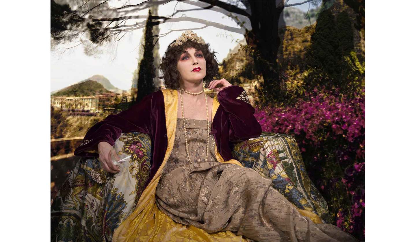 おしゃれすぎる「セルフィー」の世界！名作写真が一堂に会する