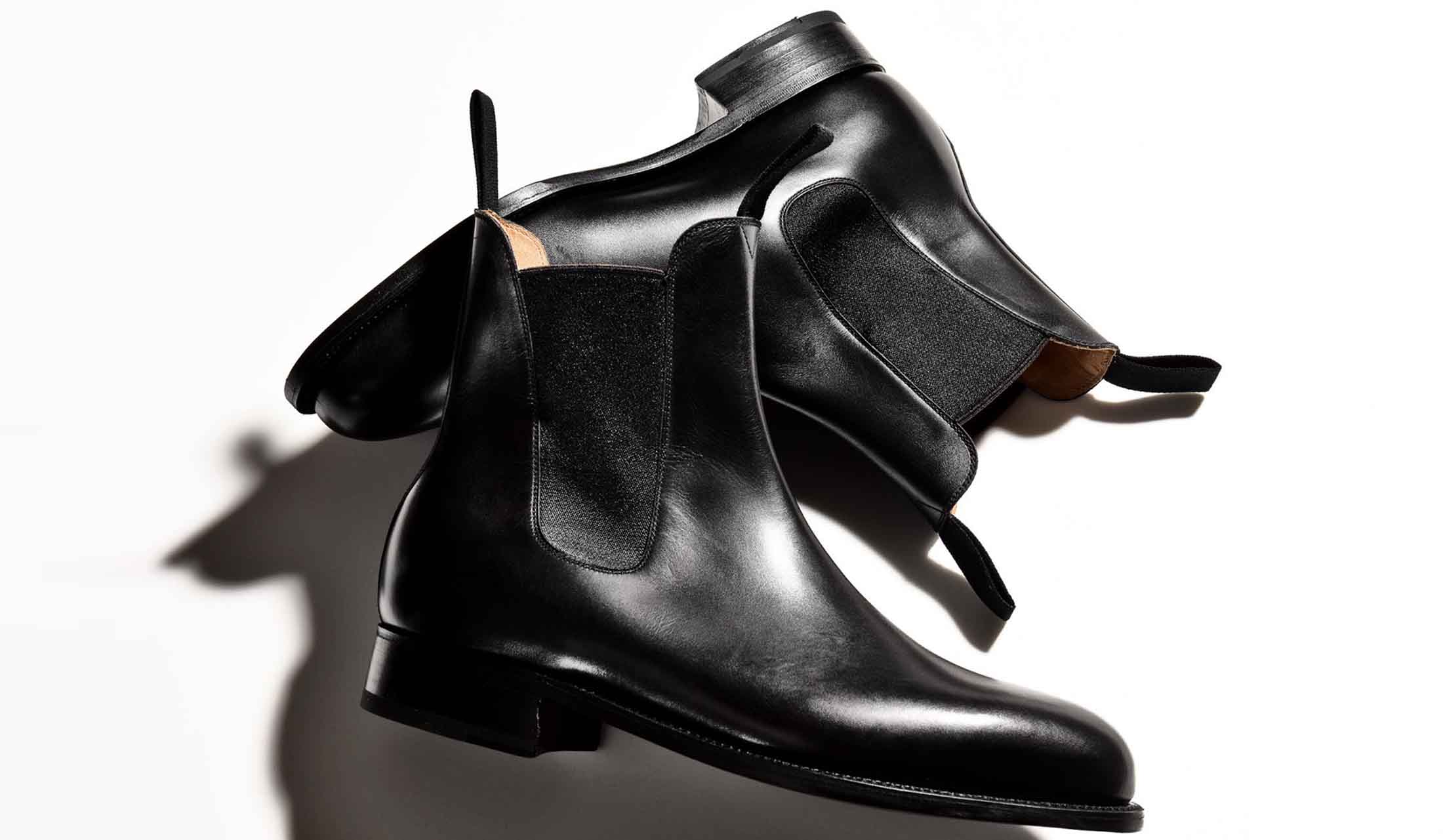 まさに洗練の極み。「ジェイエムウエストン」のサイドゴアブーツに漂う