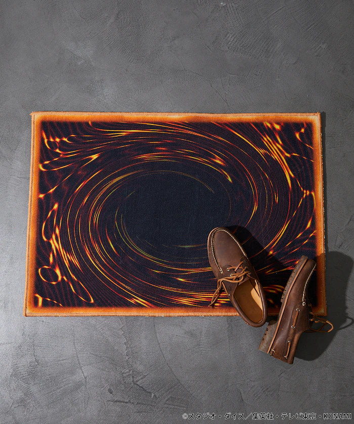 遊戯王カード”のラグマットで玄関をデュエリスト仕様に！ 10倍サイズの