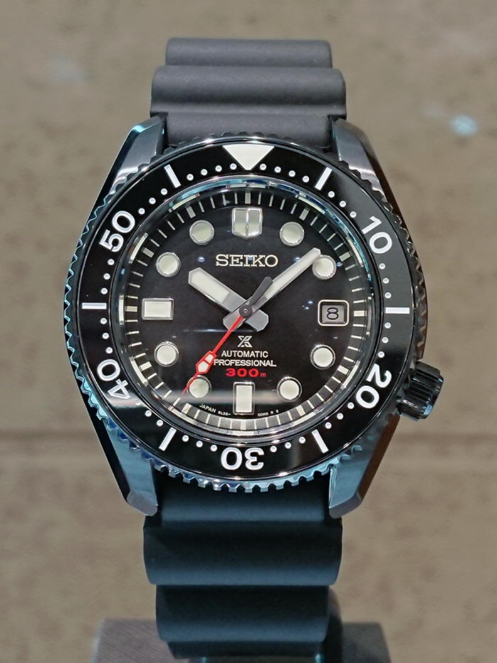 黒いマリンマスター。 | プリベ石川｜愛媛県(松山・新居浜)で腕時計