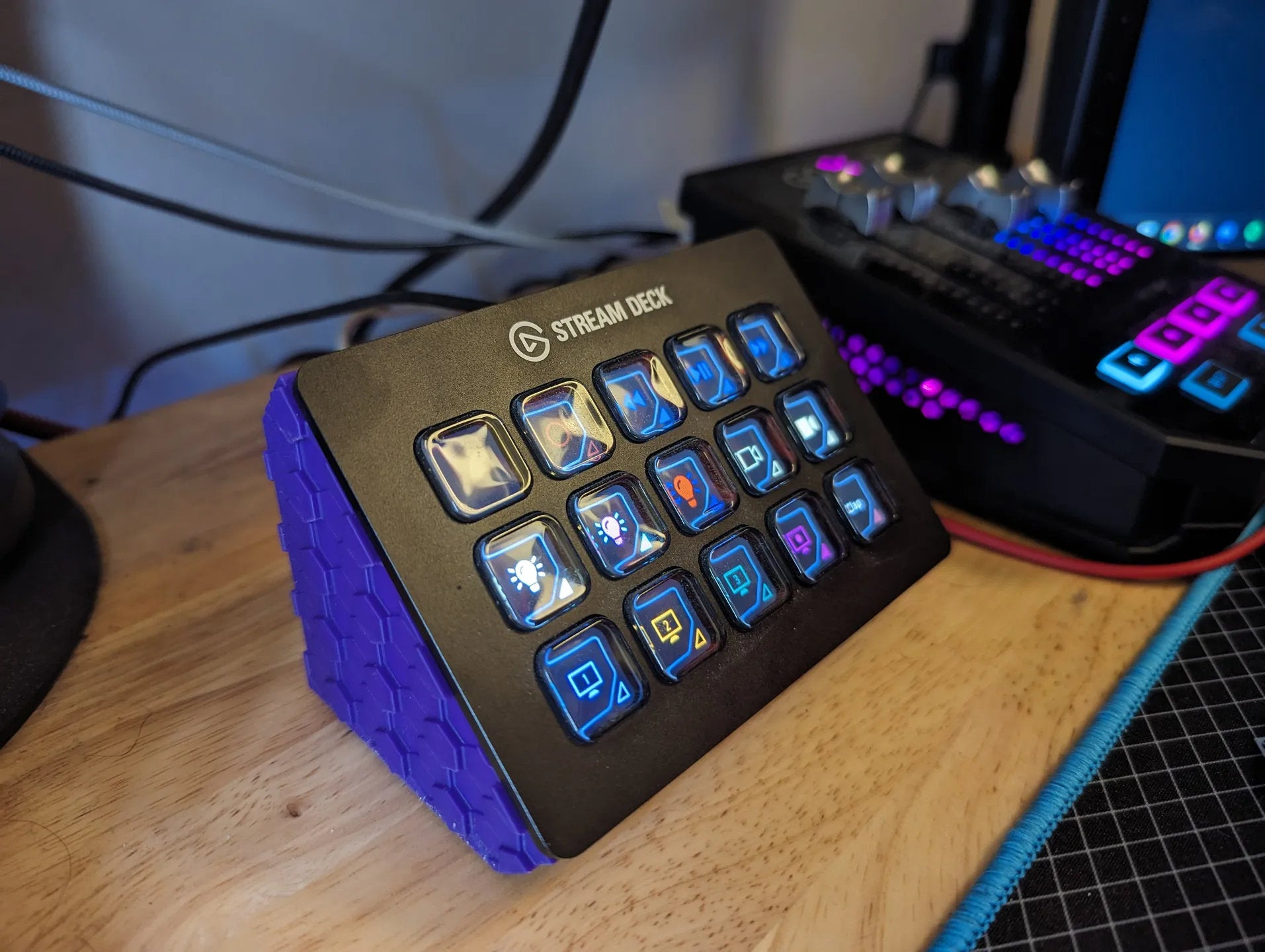 Elgato Stream Deck MK2 15 Keys - Stand