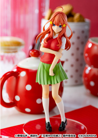 TVアニメが放送中の『五等分の花嫁∬』より「中野四葉」と「中野五月