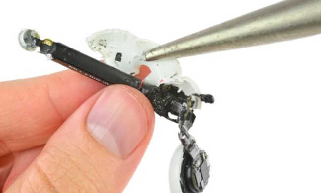 AirPodsのバッテリー交換が2つで5,980円！！待望の修理サービスが日本