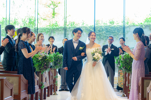 結婚式などのセレモニー開催費用、100万円未満を希望の人は、70％超