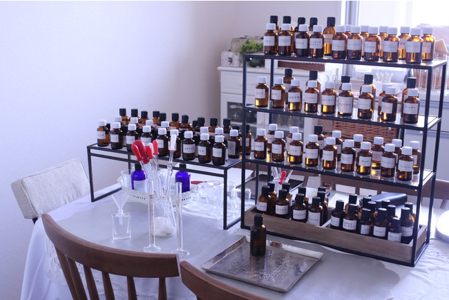 オリジナル香水が作れる！調香体験サロン「Magnolia Fragrance