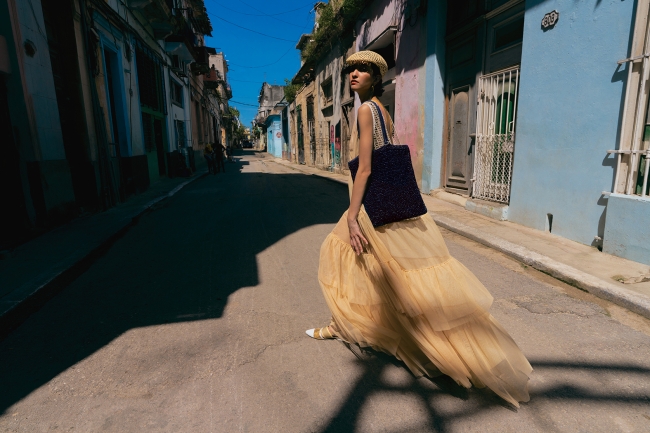 ANTEPRIMA/WIREBAG＞2020年春夏新作 RAFIA FL 24/7(ラフィア FL 24/7