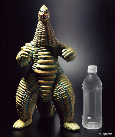 全高約400mm！円谷プロの造形部門が手掛けた「レッドキング」の巨大