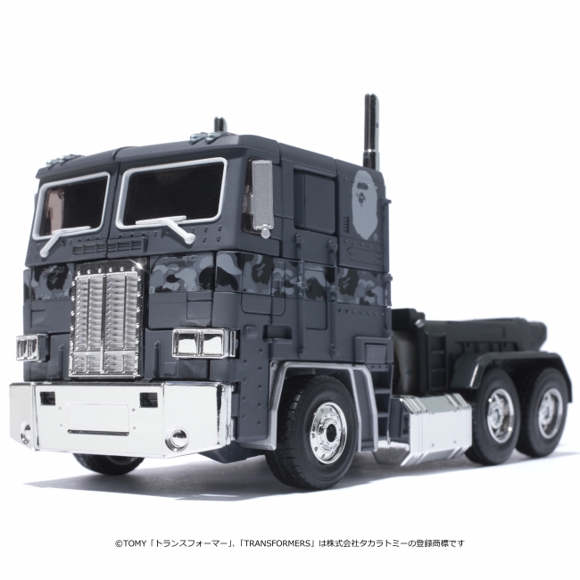 トランスフォーマー x A BATHING APE® | 株式会社 ノーウェアのプレス