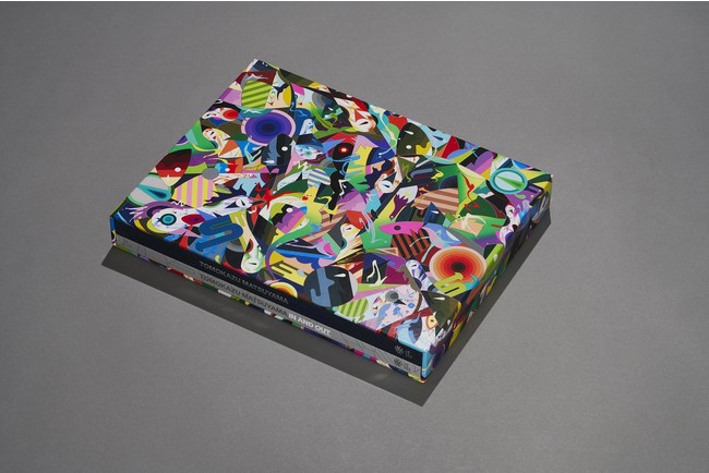 松山智一、待望の国内初作品集『TOMOKAZU MATSUYAMA IN AND OUT』刊行