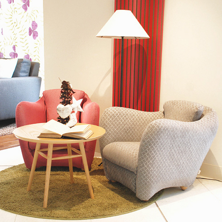 IDEEで人気の「MINI MILLER ARM CHAIR」に限定カラー登場 | 株式会社