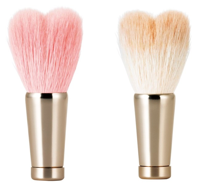 ハート型のブラシ」×「花柄のパッケージ」が大切な人へのギフトに