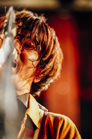 ヒトリエ さらなる進化を感じさせるツアー『UNKNOWN-TOUR 2018