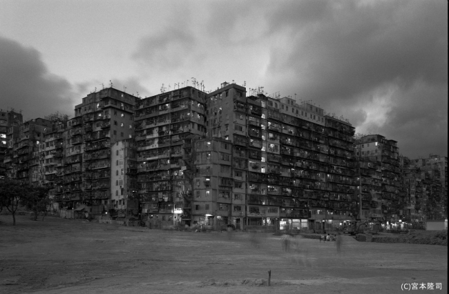 宮本隆司写真展「九龍城砦 Kowloon Walled City」を開催 | キヤノン