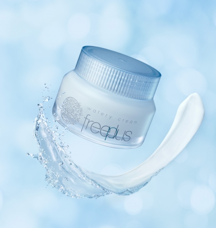 敏感肌研究から生まれた「フリープラス」無重力のように軽い使い心地で