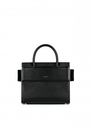 セレブ愛用のアイコンバッグ、ジバンシィ ホライゾン | LVMH