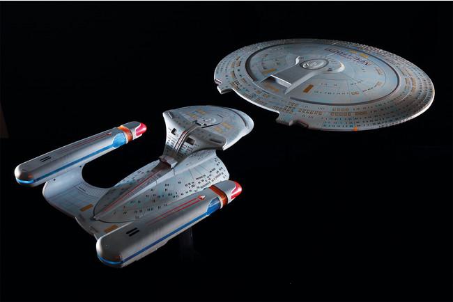 ドラマに登場したスタジオモデルを再現した迫力のダイキャストモデル