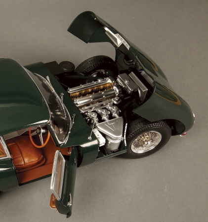 ジャガーが生んだ最高峰のスポーツカーを完全再現！ 週刊『ジャガー・E