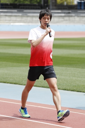 日本陸上競技連盟】山縣亮太選手ら日本のトップアスリートが小学生を