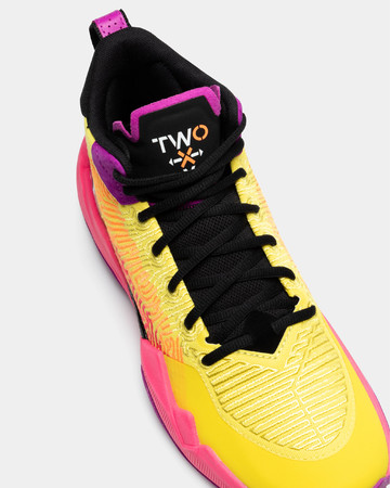 ニューバランスバスケットボールシューズ「TWO WXY」 にニューカラー