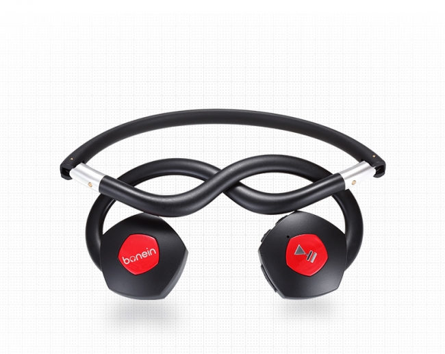 折りたたみ可能で軽量！クリアサウンド「骨伝導ワイヤレスヘッドホン