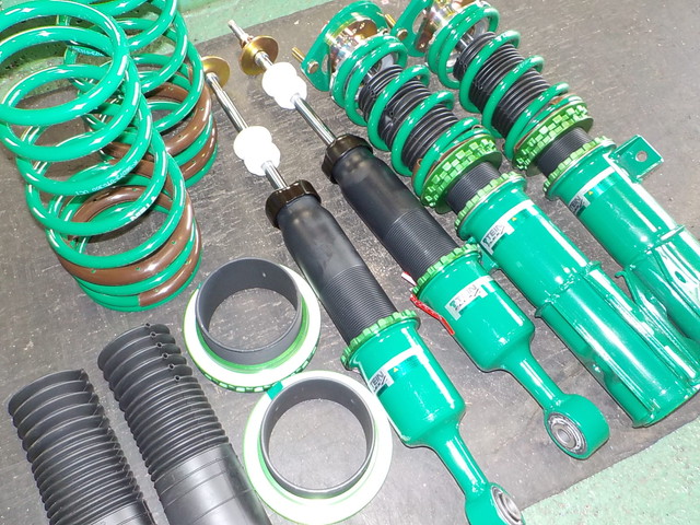 L275V ミラ TEIN車高調に交換 四輪アライメント ｜ 持ち込み取付専門