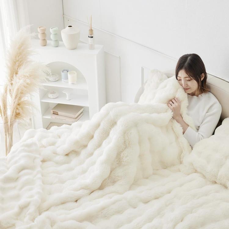 HEATTECH PEANUTS 毛布 140×190cmスヌーピーシングル ヒートテック毛布