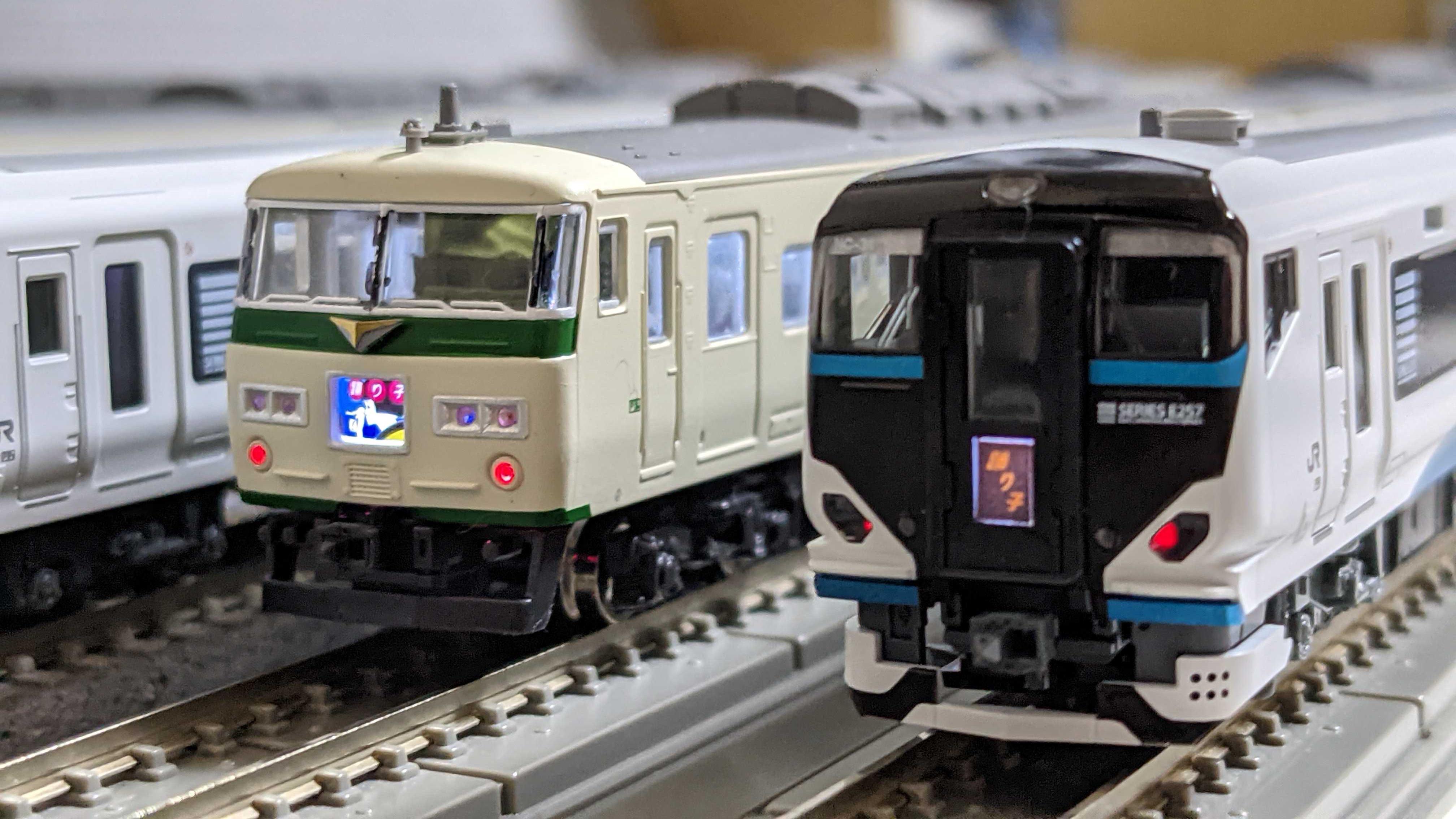 🔴入線 kato 10-1614 E257系2500番台 [踊り子] 5両ｾｯﾄ NC-31編成