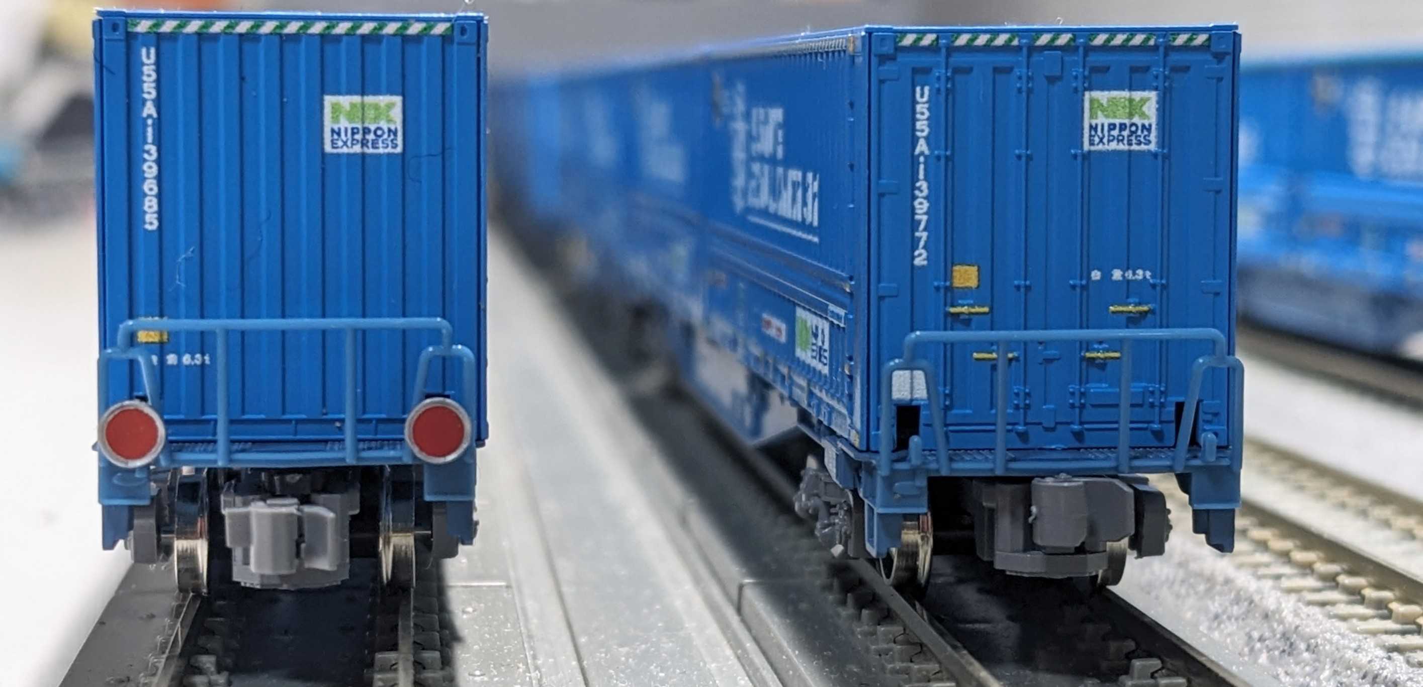 🔵入線整備 KATO 10-1983 コキ105「ﾄﾖﾀ ﾛﾝｸﾞﾊﾟｽ•ｴｸｽﾌﾟﾚｽ」（ｴｺﾗｲﾅｰ）10