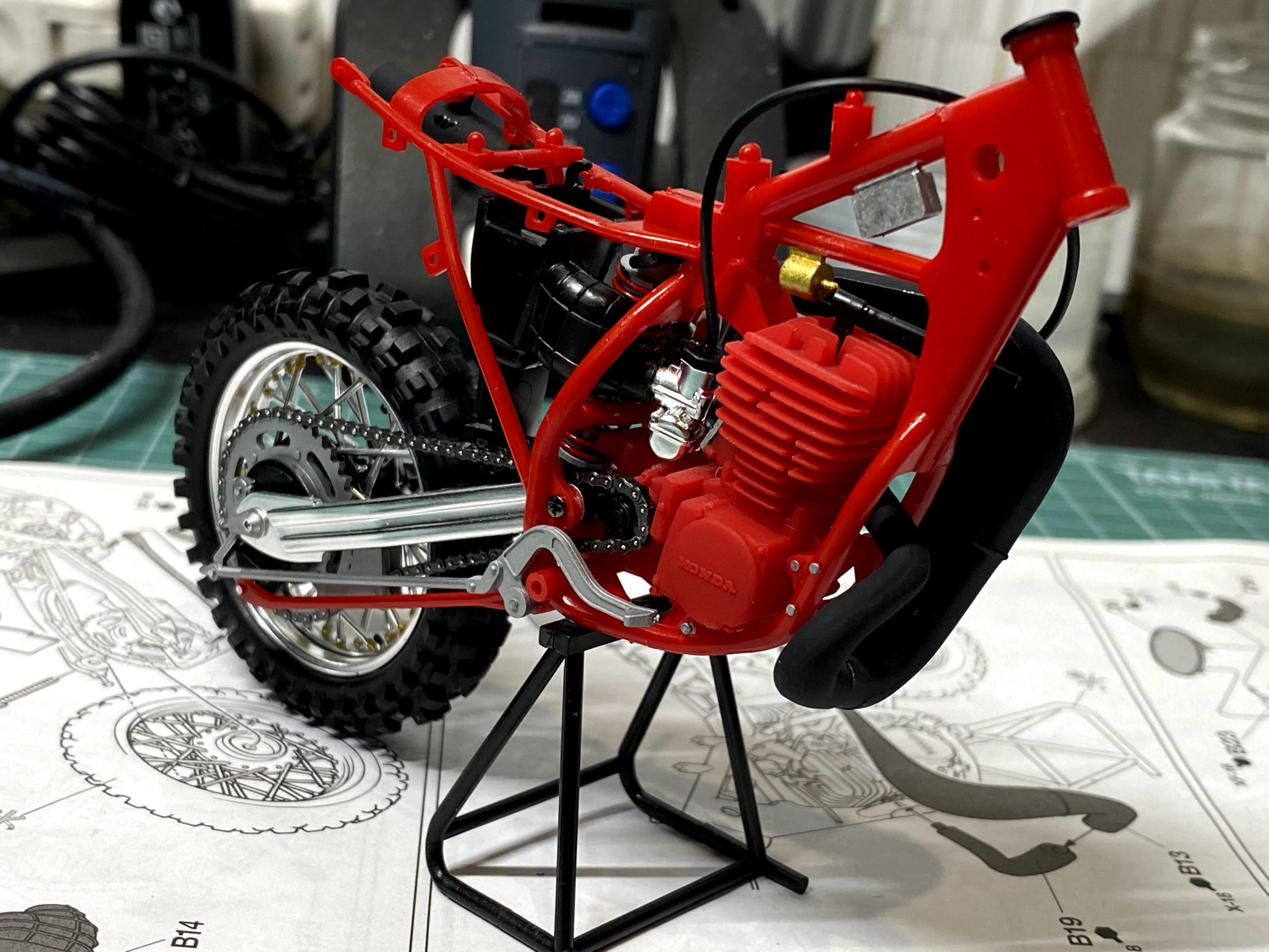 制作】1/12 TAMIYA HONDA CR450R part2 | プラモの時間