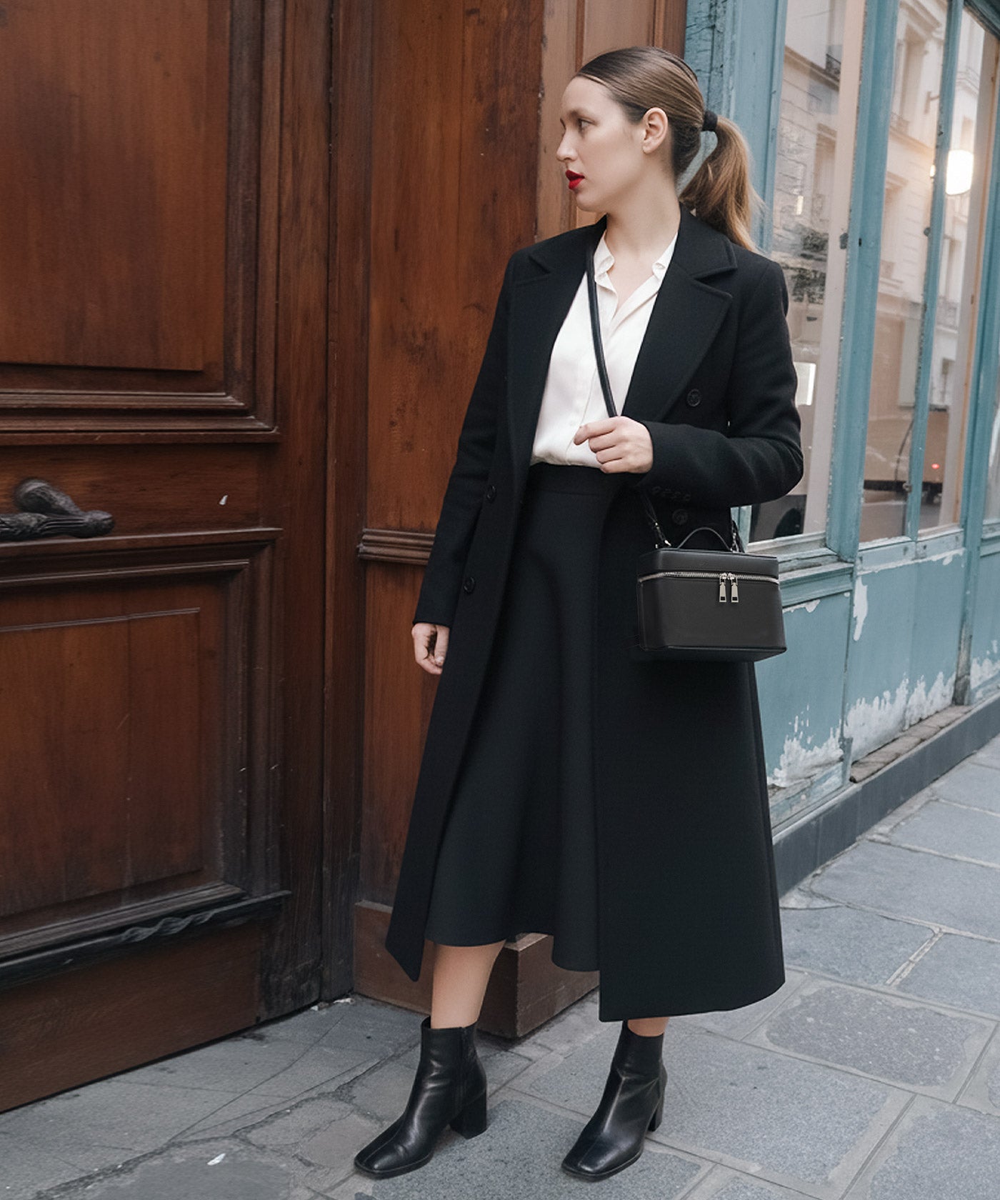 cléa(クレア) 本革バニティバッグ q bag paris 公式ショップ