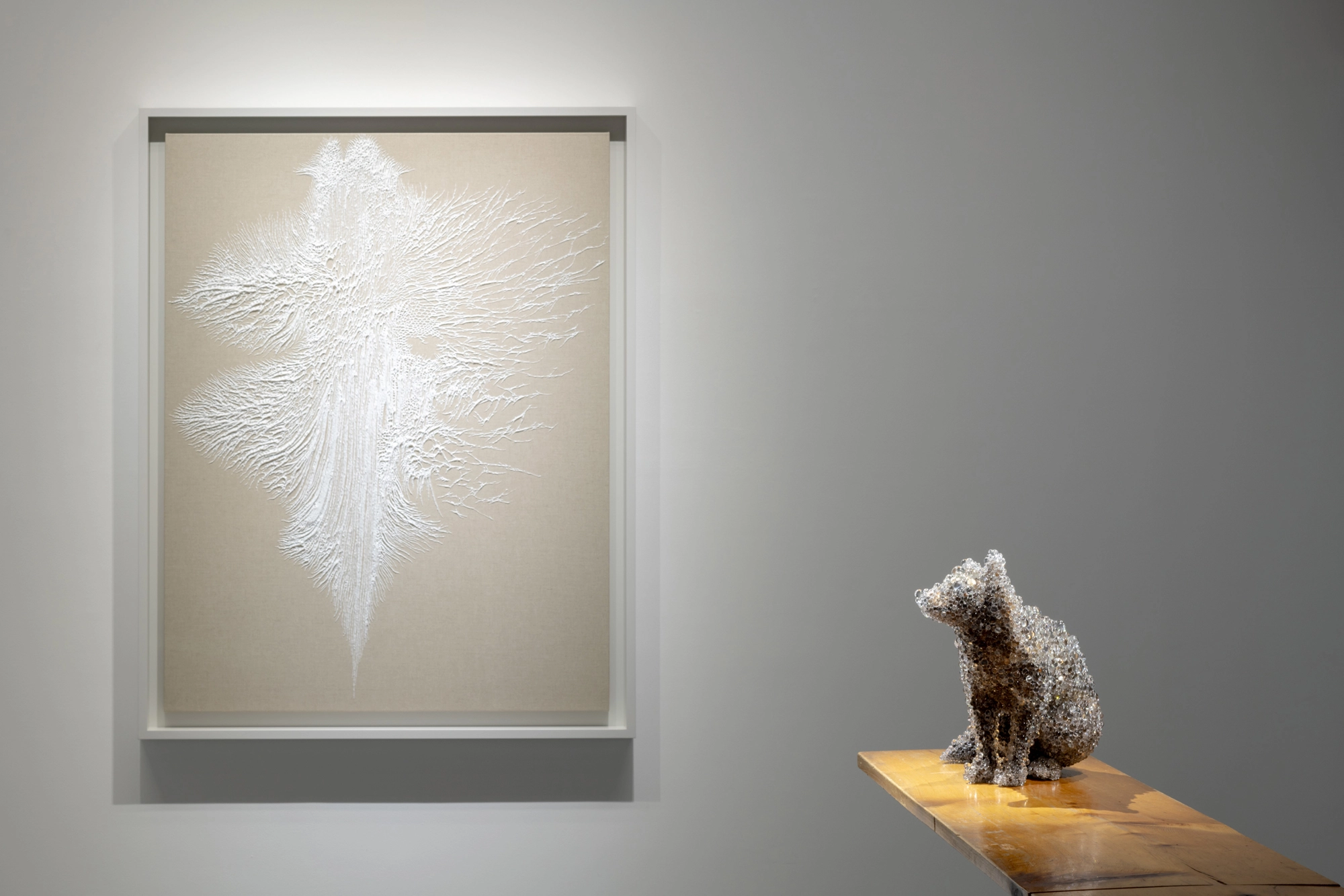 彫刻家 名和晃平 – 作品の見方は自由。多義性のあるものに魅力を感じる