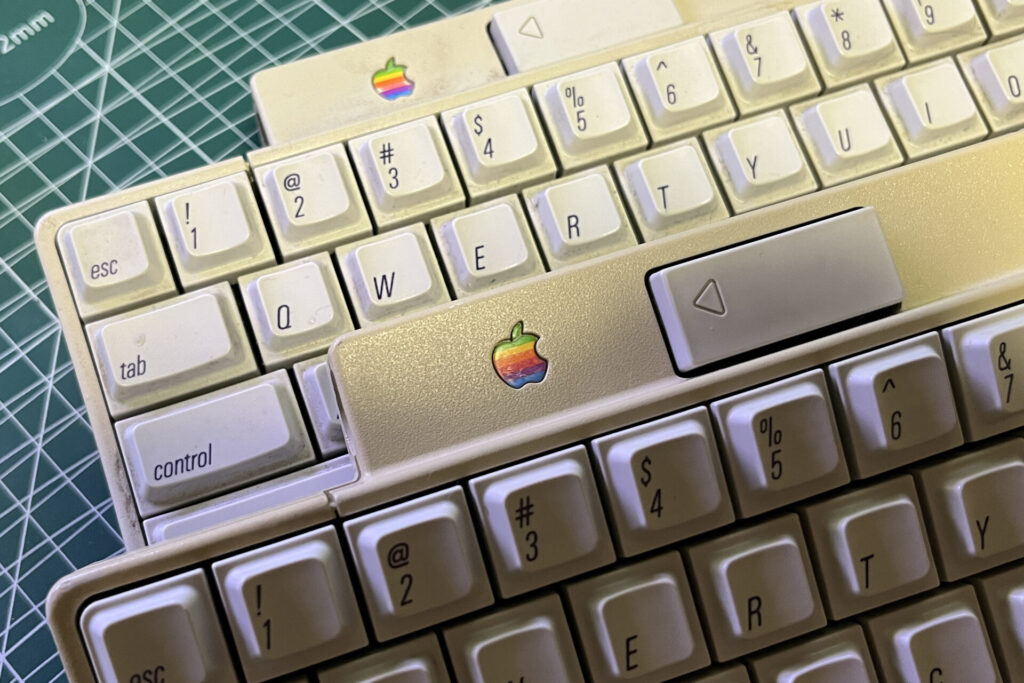 Apple IIGS Keyboard - R&M萌え