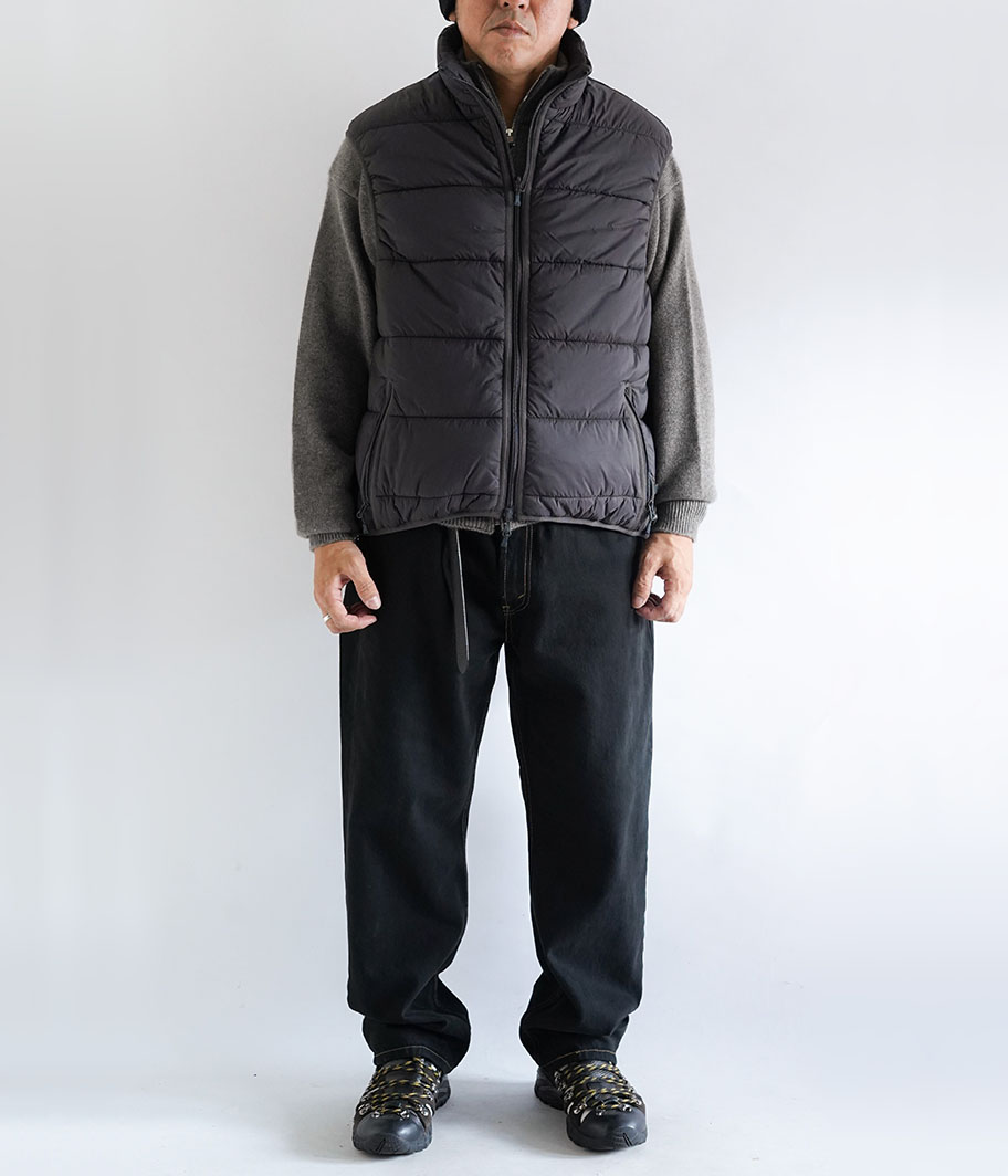DAIWA PIER39 TECH REVERSIBLE CLIMBERS PUFF VEST [CHARCOAL] - Fresh