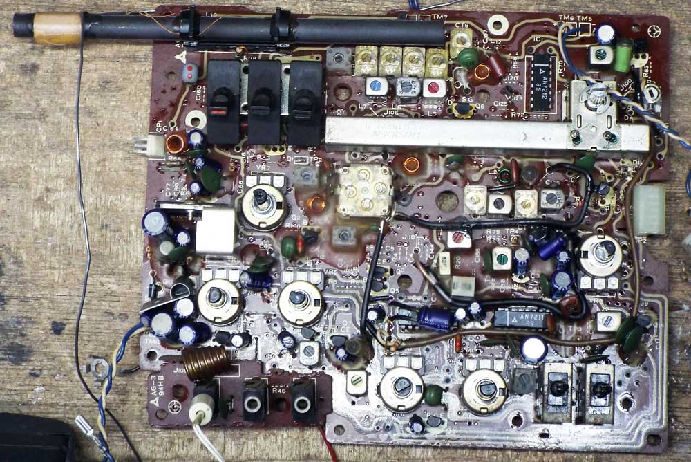 BCLラジオの修理体験記 RF－2600