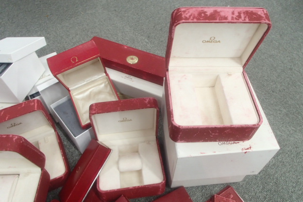 オメガの空箱は時計本体が無くても売ることが可能！ 千葉県のお客様