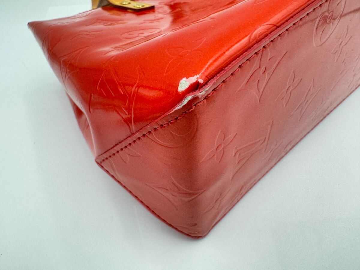 ルイヴィトンの奇抜な赤いバッグを高額買取！ 神奈川県のお客様 - 買取